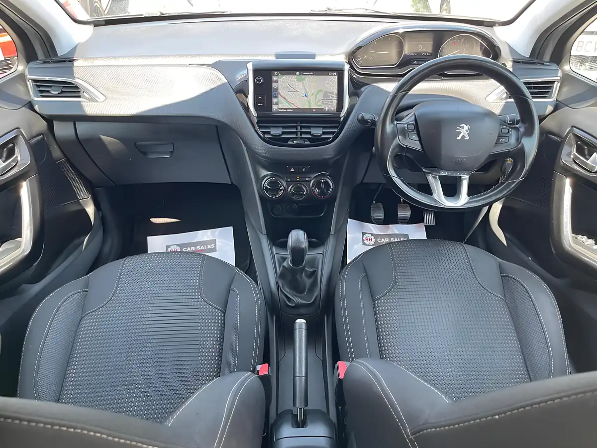 Used 2016 Peugeot 208 Allure Premium Silver - Interior and Exterior details 4