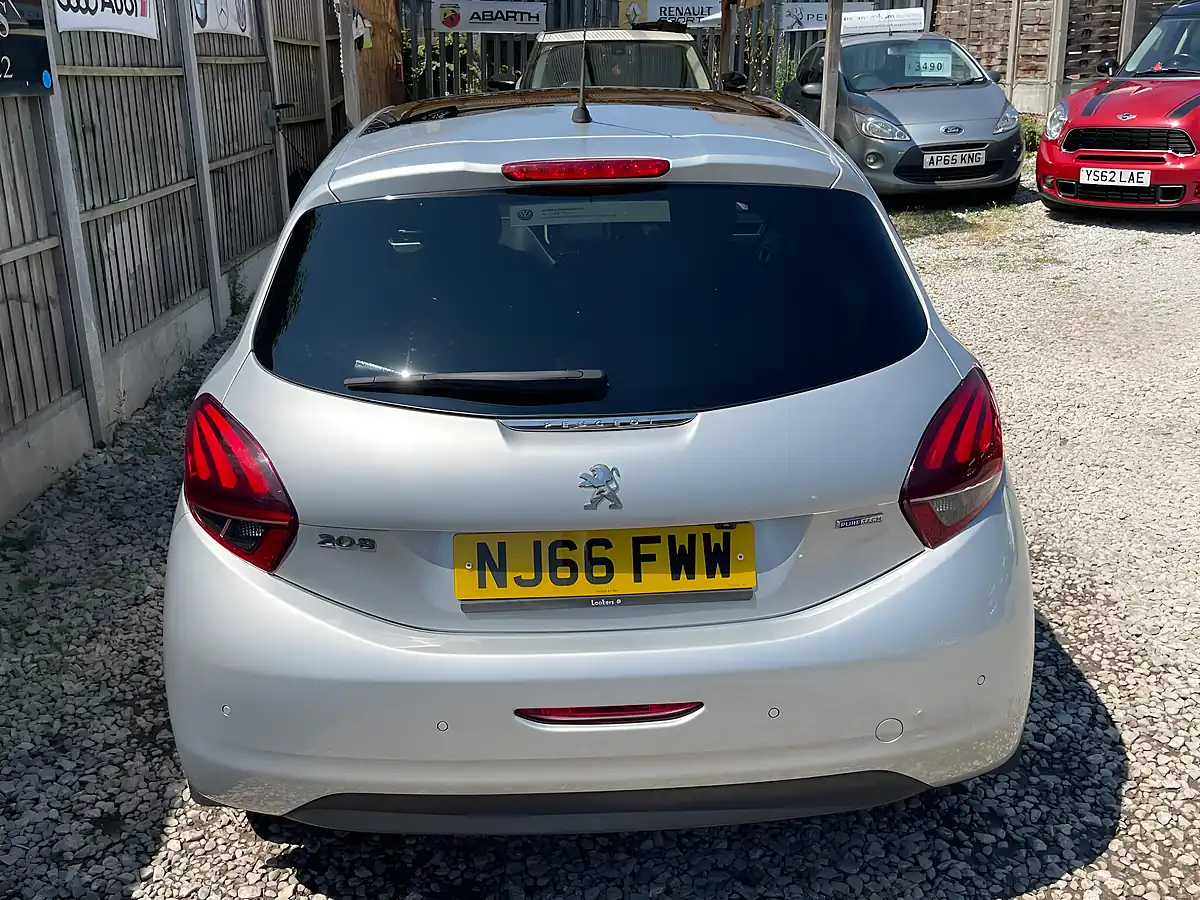 Used 2016 Peugeot 208 Allure Premium Silver - Interior and Exterior details 8