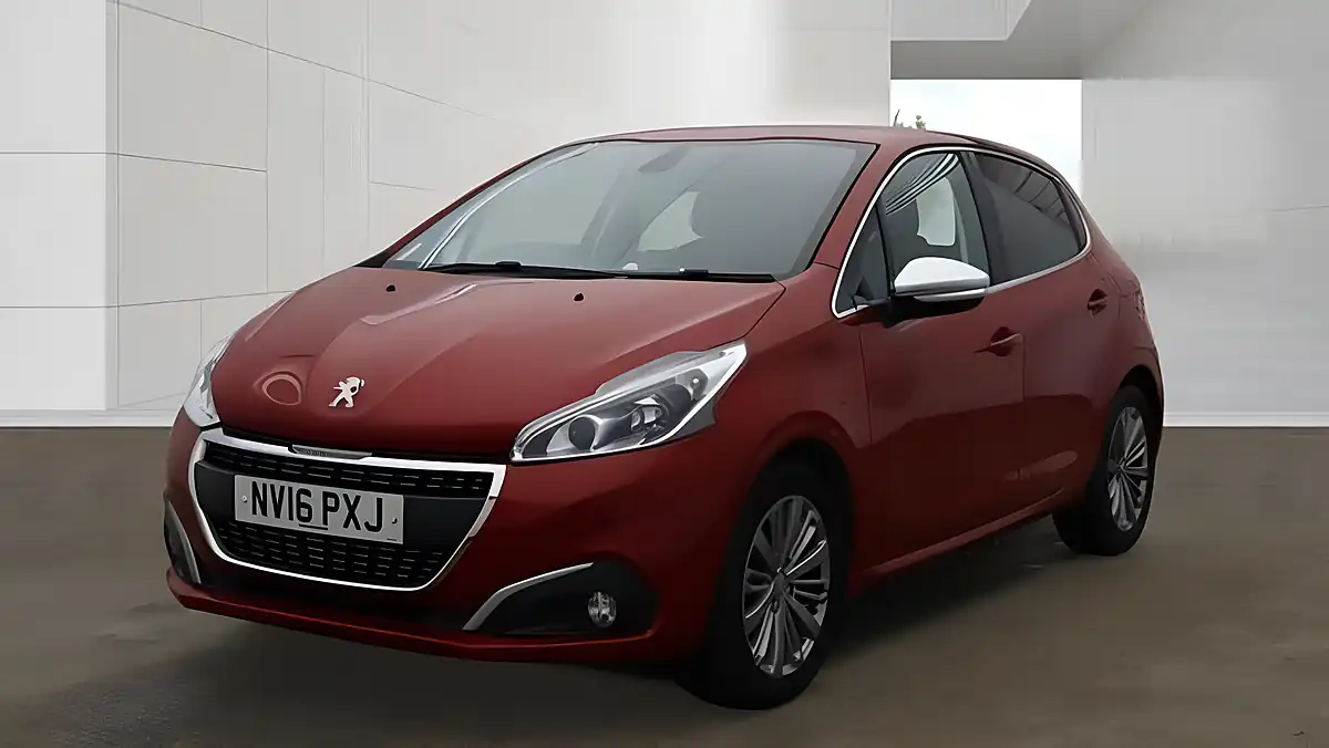 Used 2016 Peugeot 208 Allure Red - Interior and Exterior details 3
