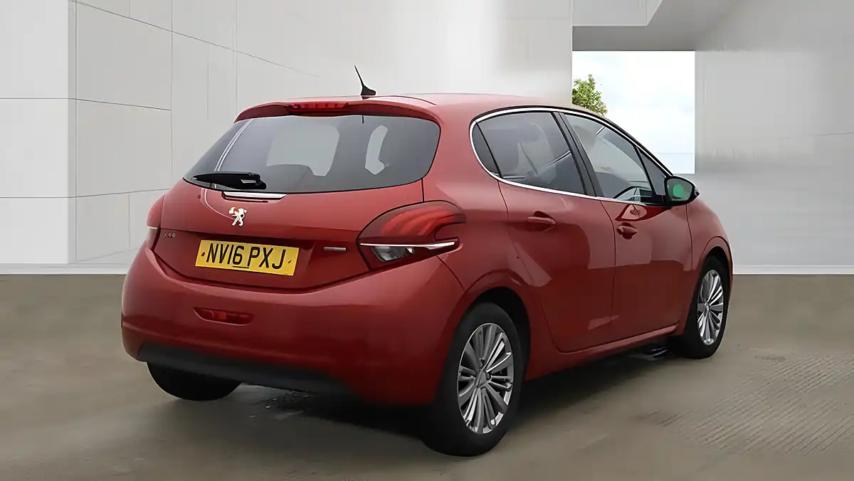 Used 2016 Peugeot 208 Allure Red - Interior and Exterior details 8
