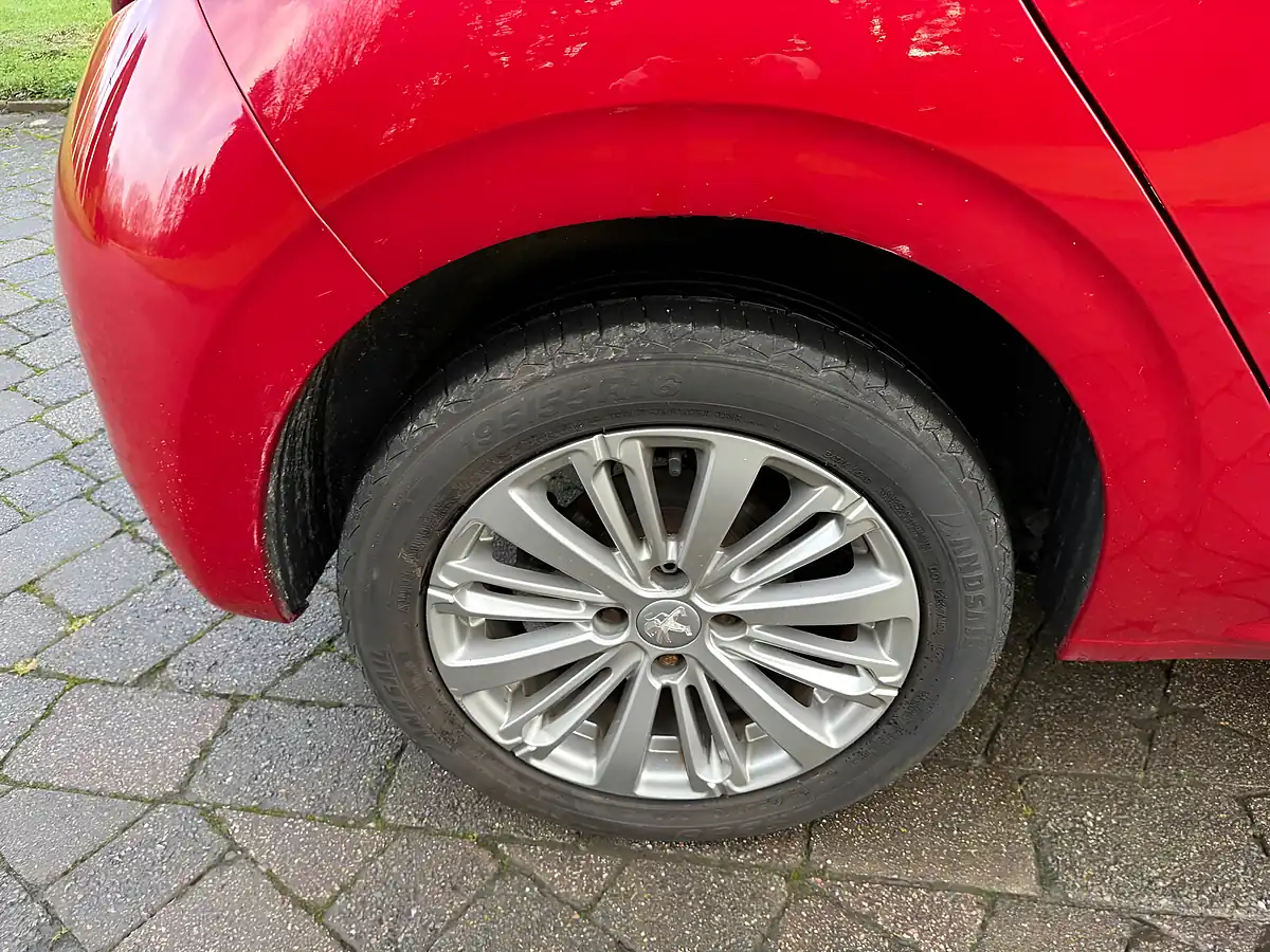 Used 2016 Peugeot 208 Allure Red - Interior and Exterior details 11