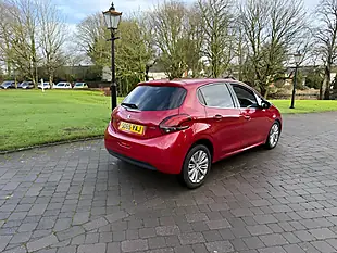 Used 2016 Peugeot 208 Allure Red - Interior and Exterior details 4