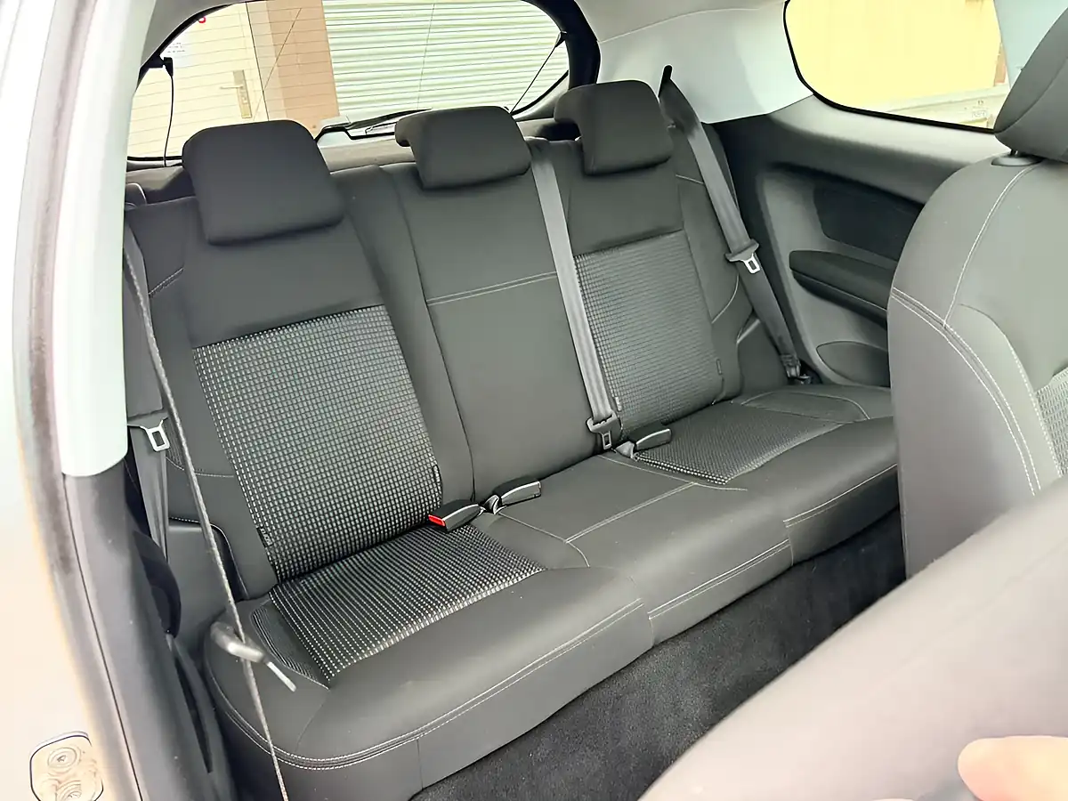 Used 2016 Peugeot 208 Allure Silver - Interior and Exterior details 18