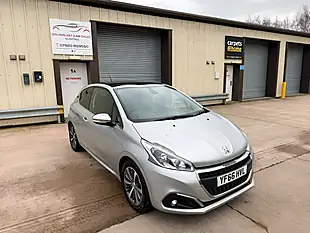 Used 2016 Peugeot 208 Allure Silver - Interior and Exterior details 2