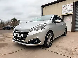 Used 2016 Peugeot 208 Allure Silver - Interior and Exterior details 4