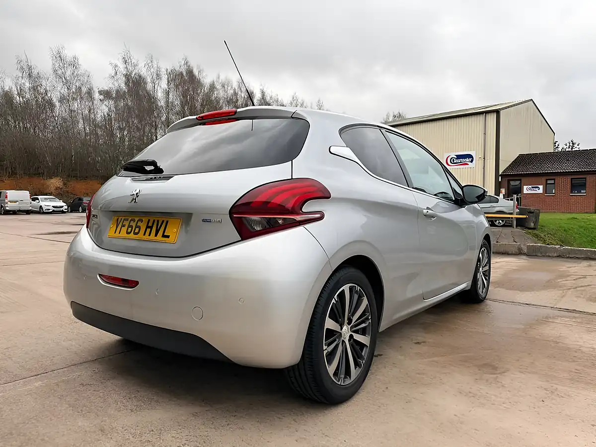 Used 2016 Peugeot 208 Allure Silver - Interior and Exterior details 9