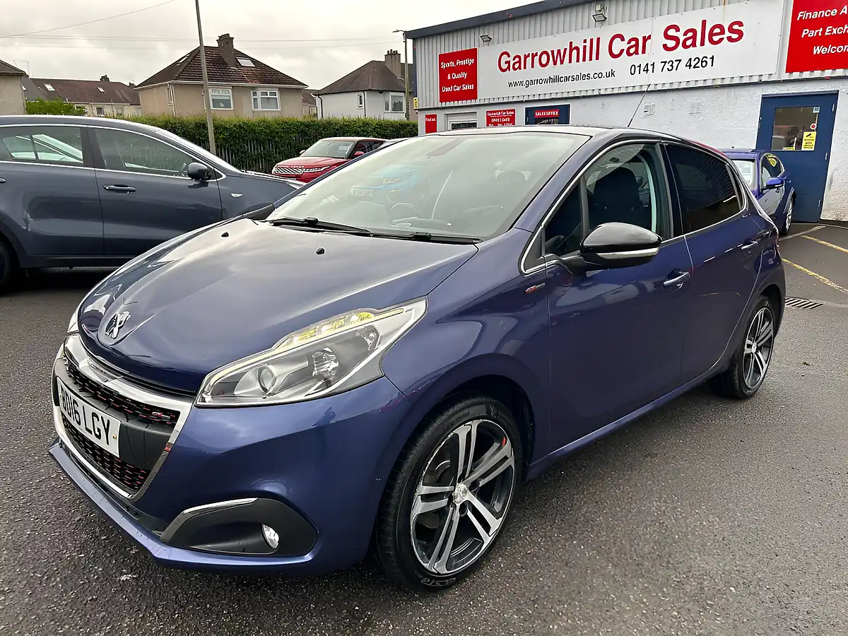 Used 2016 Peugeot 208 GT Line Blue - Front View