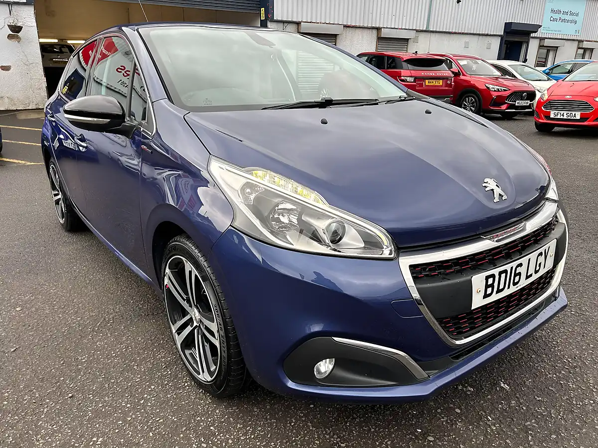 Used 2016 Peugeot 208 GT Line Blue - Interior and Exterior details 3