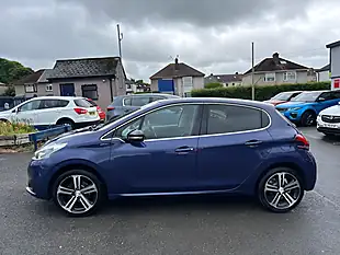 Used 2016 Peugeot 208 GT Line Blue - Interior and Exterior details 8