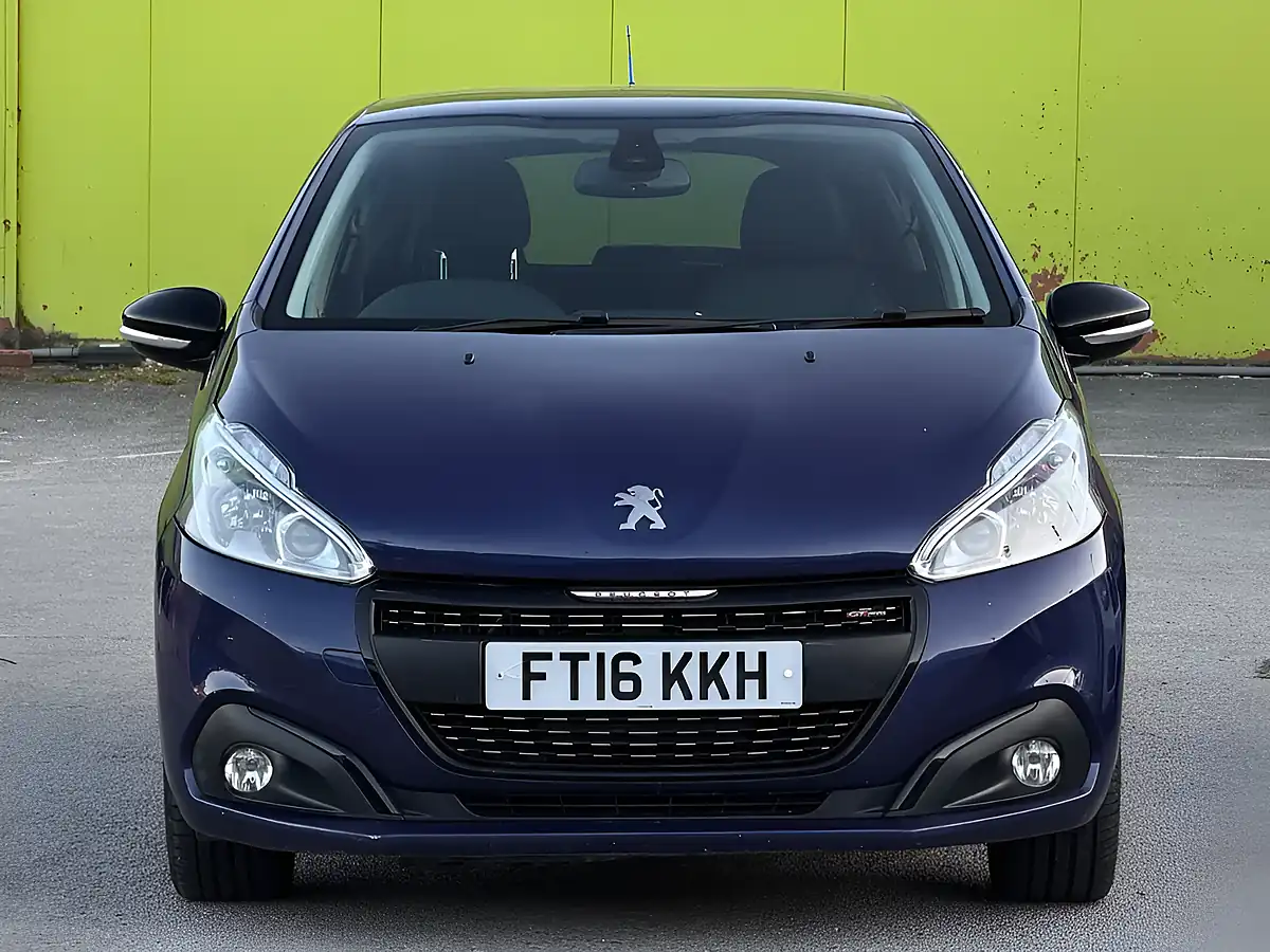 Used 2016 Peugeot 208 GT Line Blue - Interior and Exterior details 3