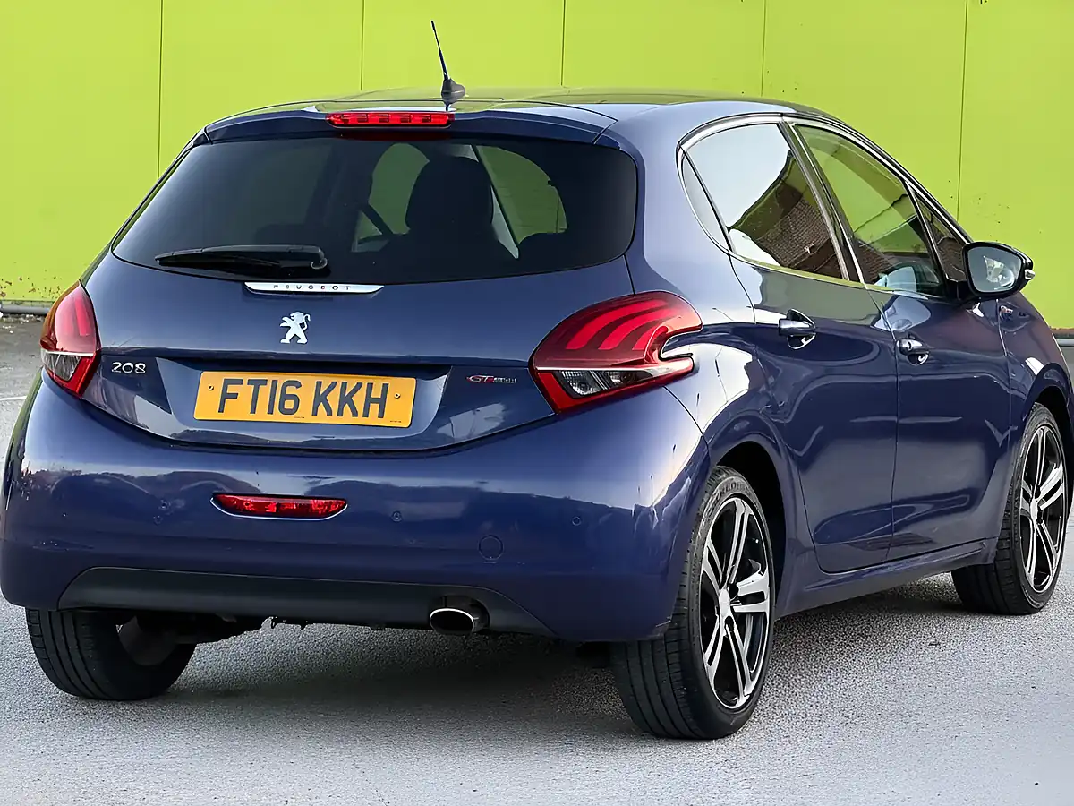 Used 2016 Peugeot 208 GT Line Blue - Interior and Exterior details 4