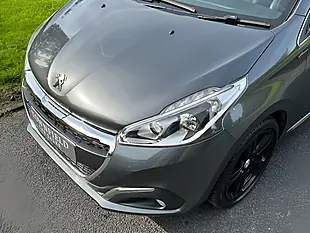 Used 2016 Peugeot 208 GT Line Grey - Interior and Exterior details 14