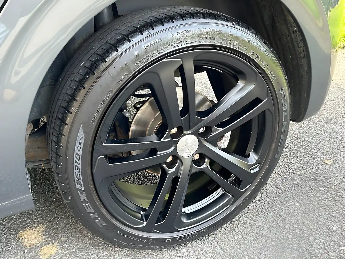 Used 2016 Peugeot 208 GT Line Grey - Interior and Exterior details 15