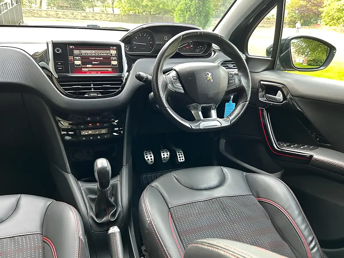 Used 2016 Peugeot 208 GT Line Grey - Interior and Exterior details 16