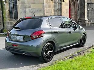 Used 2016 Peugeot 208 GT Line Grey - Interior and Exterior details 4