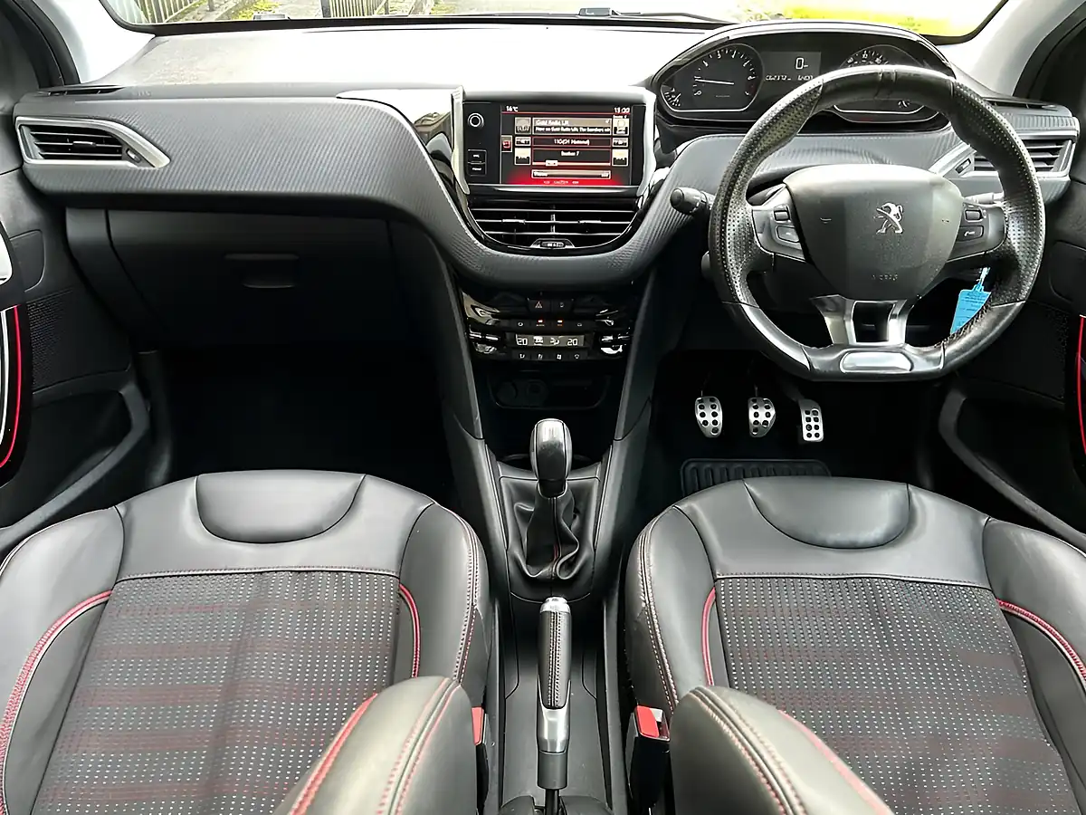 Used 2016 Peugeot 208 GT Line Grey - Interior and Exterior details 7