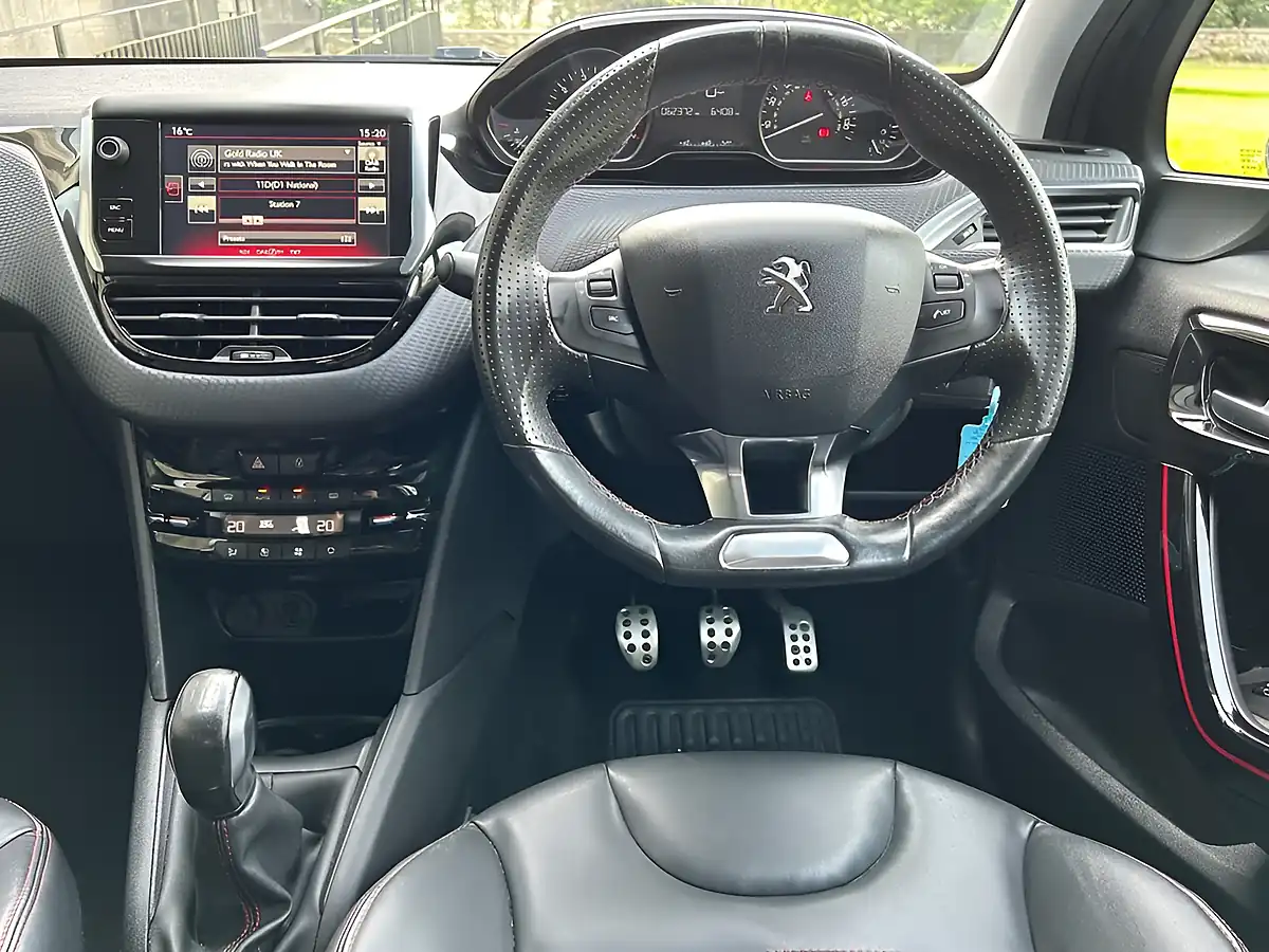 Used 2016 Peugeot 208 GT Line Grey - Interior and Exterior details 8
