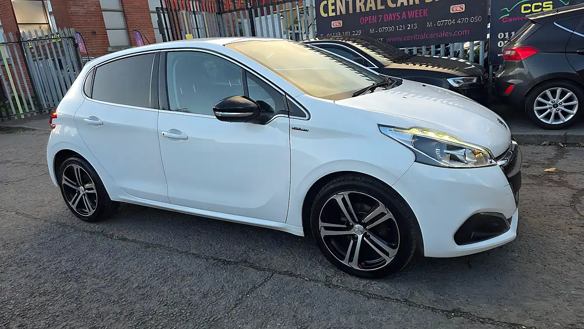Used 2016 Peugeot 208 GT Line - Interior and Exterior details 4