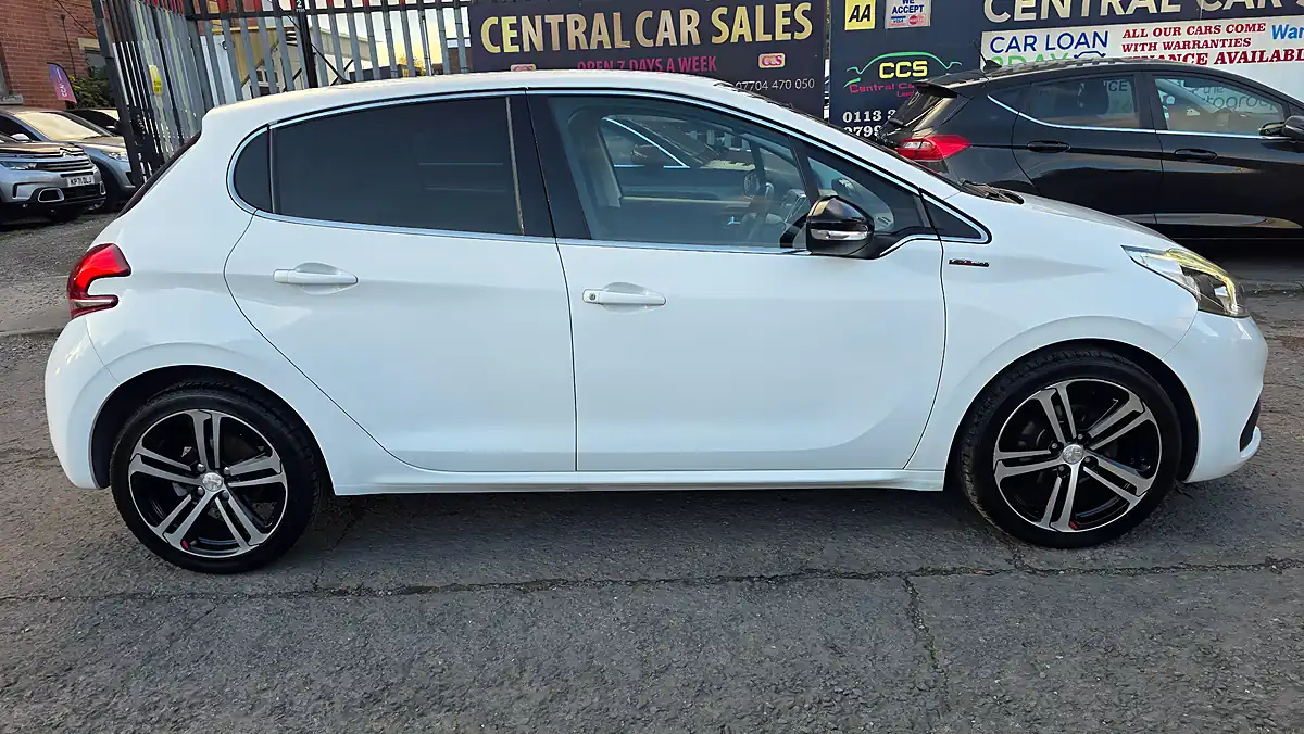 Used 2016 Peugeot 208 GT Line - Interior and Exterior details 6
