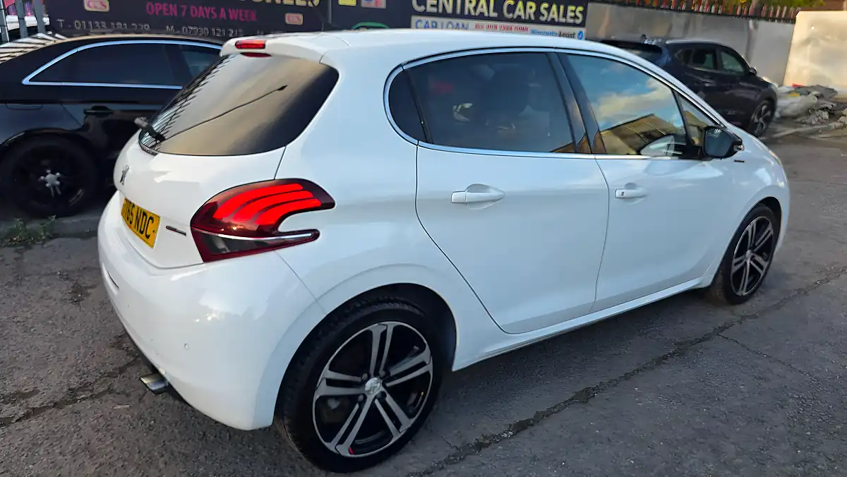 Used 2016 Peugeot 208 GT Line - Interior and Exterior details 7