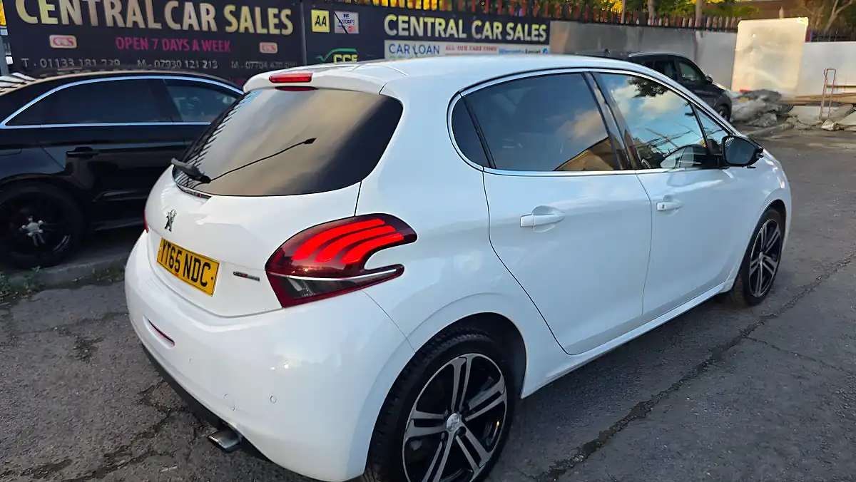 Used 2016 Peugeot 208 GT Line - Interior and Exterior details 9