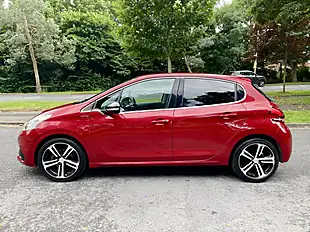 Used 2016 Peugeot 208 GT Line Red - Interior and Exterior details 7