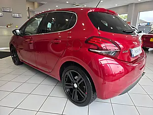 Used 2016 Peugeot 208 GT Line Red - Interior and Exterior details 2