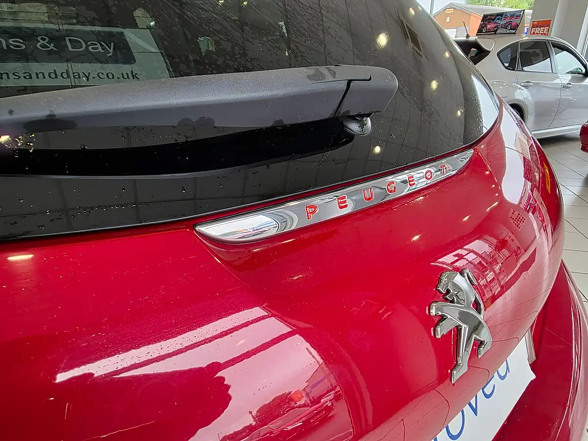 Used 2016 Peugeot 208 GT Line Red - Interior and Exterior details 20