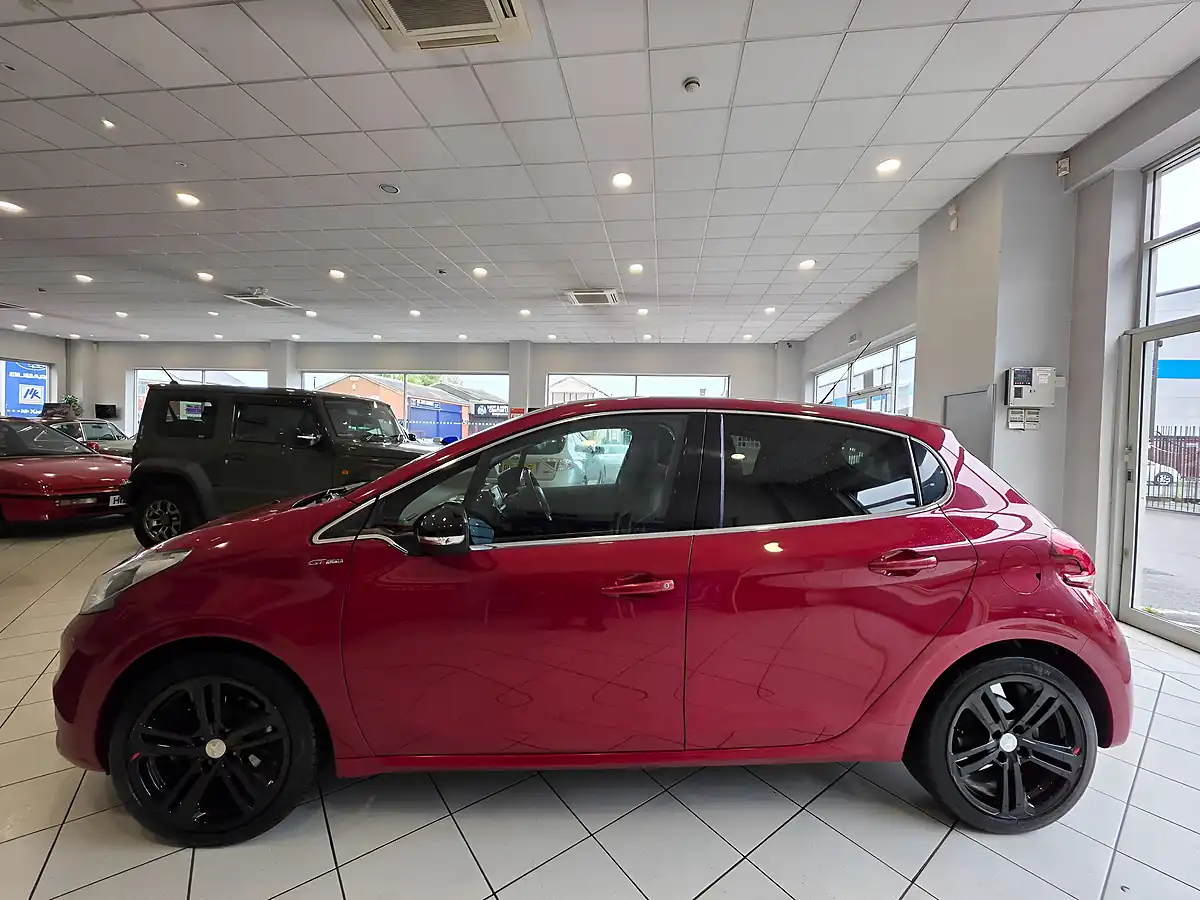 Used 2016 Peugeot 208 GT Line Red - Interior and Exterior details 4