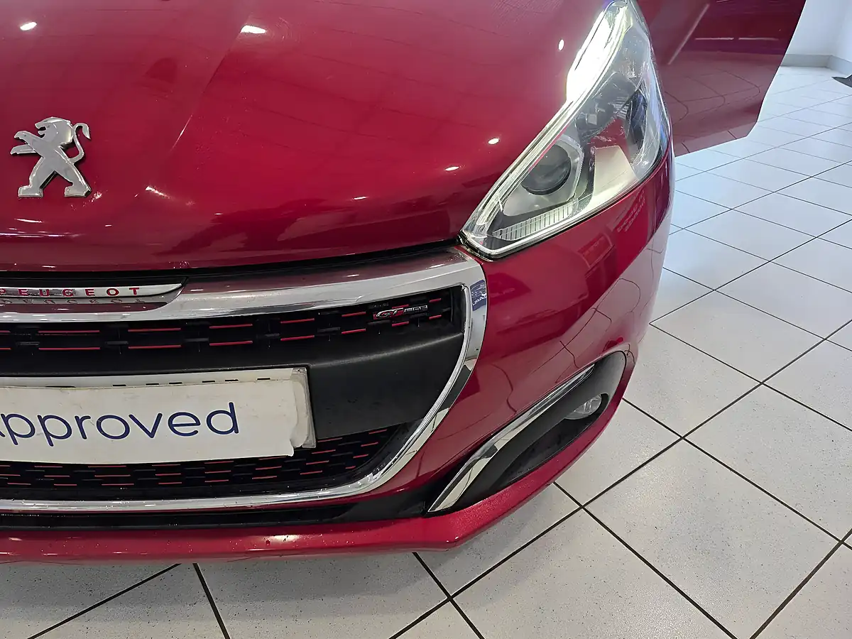 Used 2016 Peugeot 208 GT Line Red - Interior and Exterior details 5