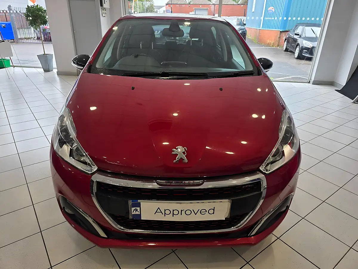 Used 2016 Peugeot 208 GT Line Red - Interior and Exterior details 6