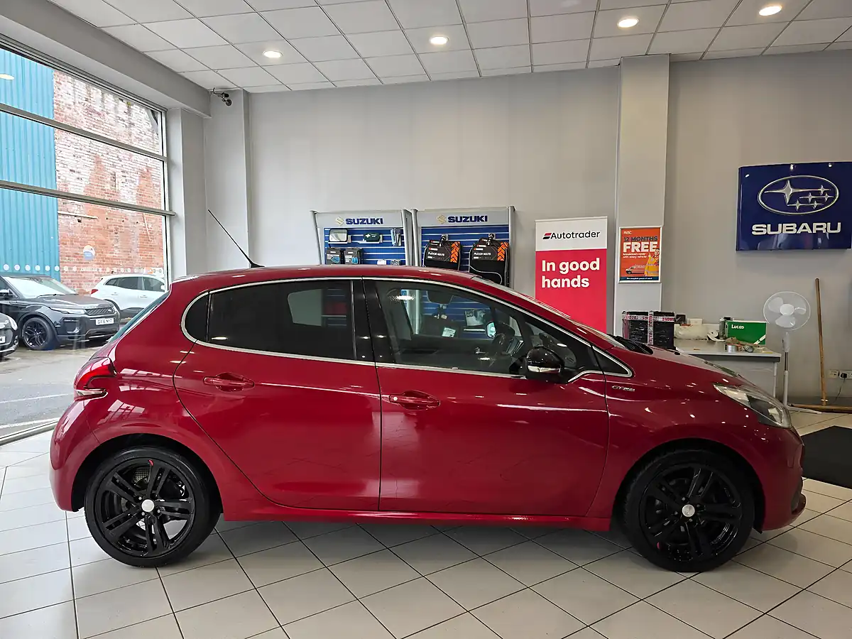 Used 2016 Peugeot 208 GT Line Red - Interior and Exterior details 9