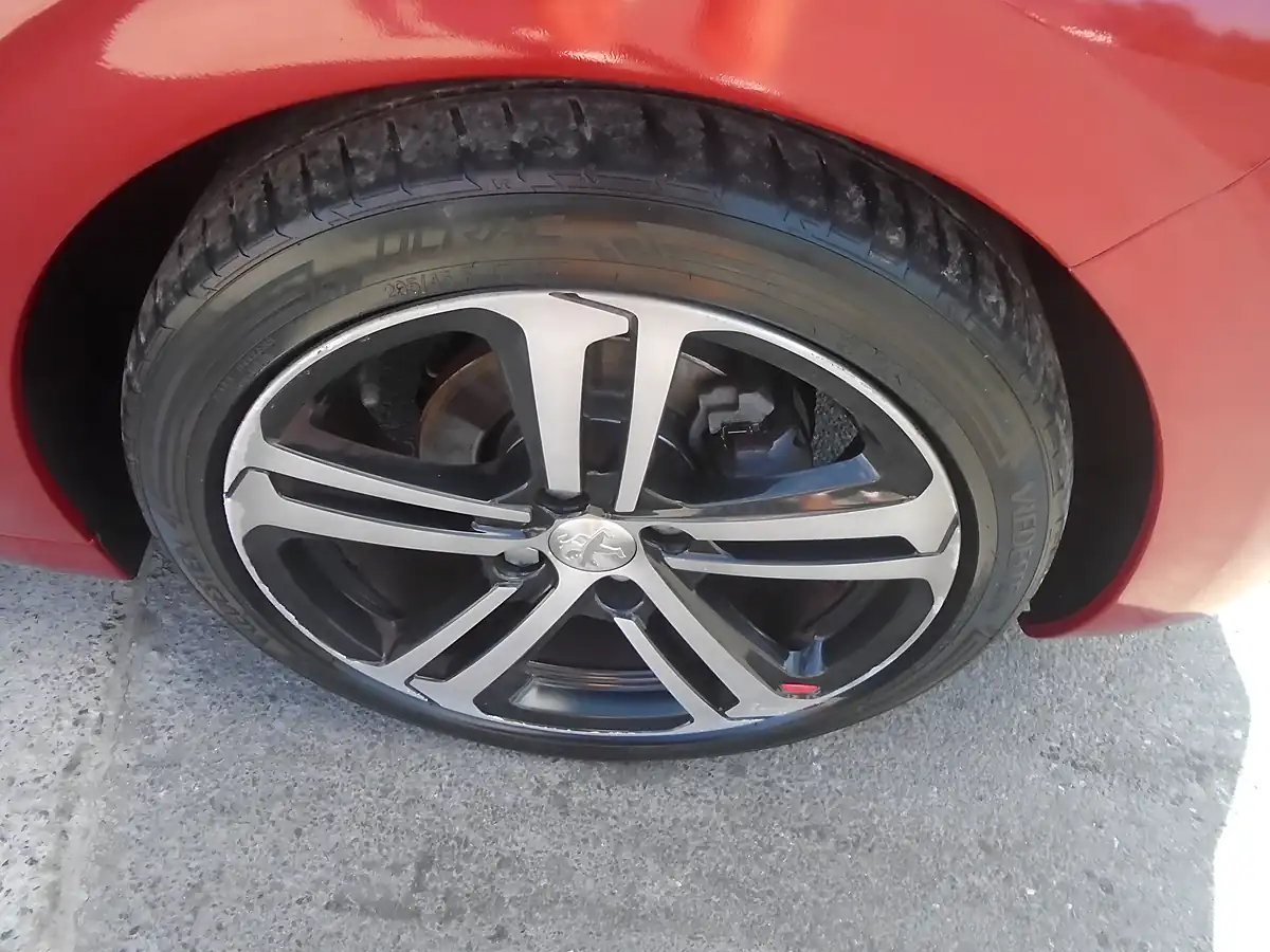 Used 2016 Peugeot 208 GT Line Red - Interior and Exterior details 5