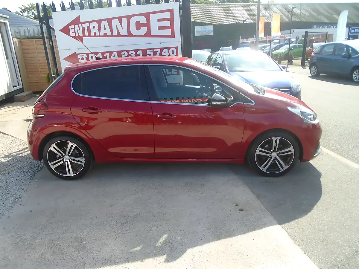 Used 2016 Peugeot 208 GT Line Red - Interior and Exterior details 6