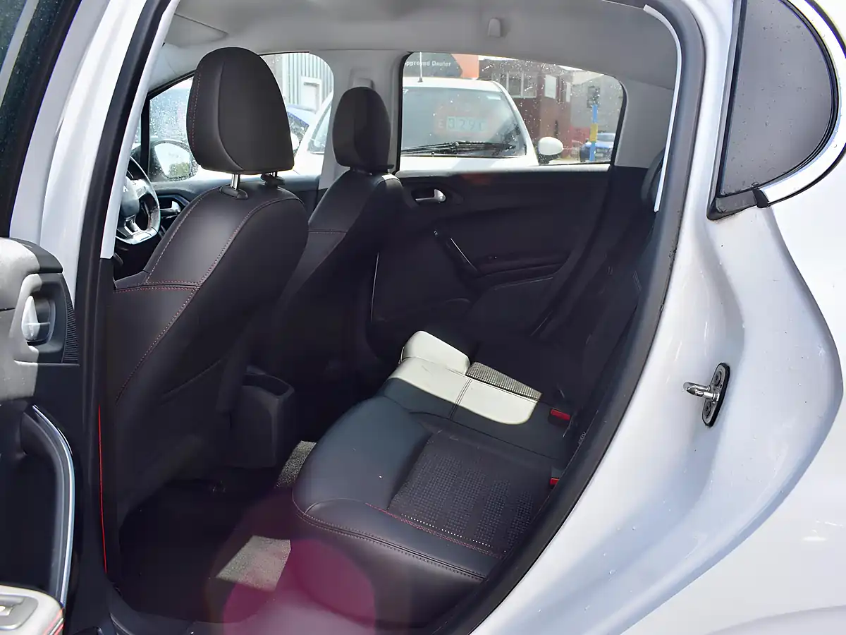 Used 2016 Peugeot 208 GT Line White - Interior and Exterior details 14