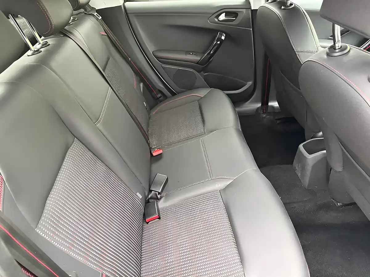 Used 2016 Peugeot 208 GT Line White - Interior and Exterior details 11