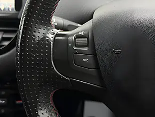Used 2016 Peugeot 208 GT Line White - Interior and Exterior details 18
