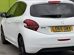 Used 2016 Peugeot 208 GT Line White - Interior and Exterior details 7