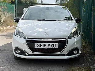 Used 2016 Peugeot 208 GT Line White - Interior and Exterior details 6