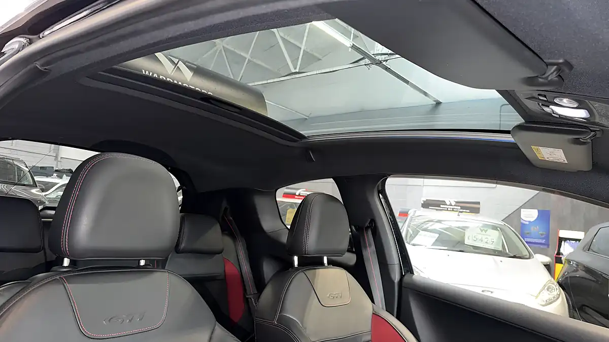 Used 2016 Peugeot 208 GTI Prestige Black - Interior and Exterior details 13