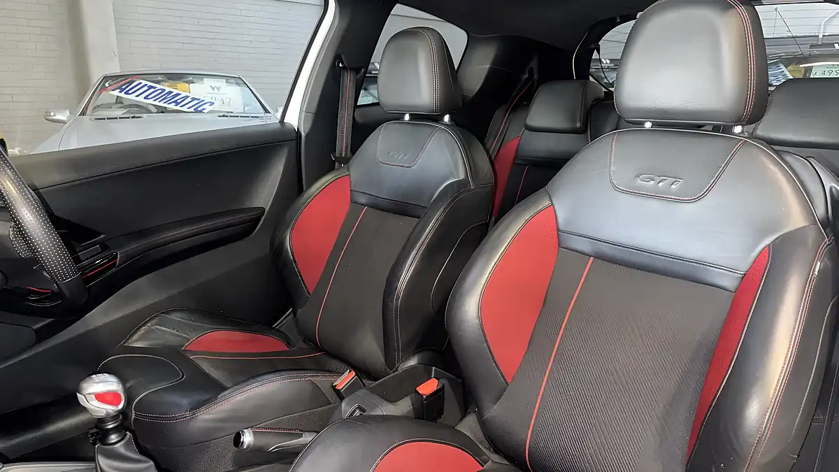 Used 2016 Peugeot 208 GTI Prestige White - Interior and Exterior details 11