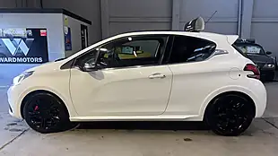 Used 2016 Peugeot 208 GTI Prestige White - Interior and Exterior details 2