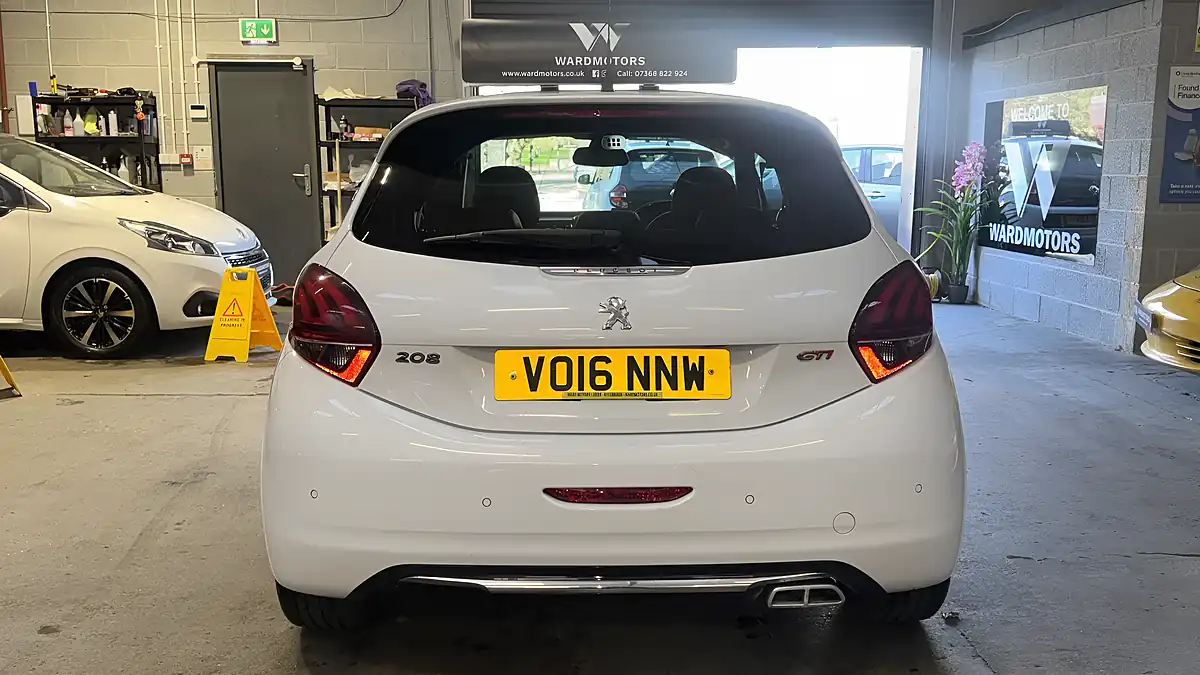 Used 2016 Peugeot 208 GTI Prestige White - Interior and Exterior details 6