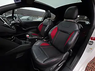 Used 2016 Peugeot 208 Prestige White - Interior and Exterior details 10