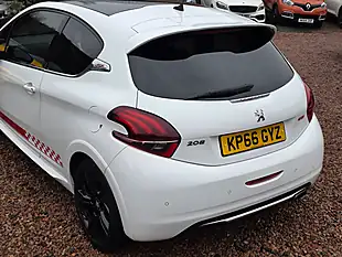 Used 2016 Peugeot 208 Prestige White - Interior and Exterior details 15