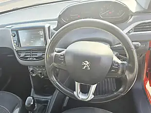 Used 2016 Peugeot 208 Xs Orange - Interior and Exterior details 15