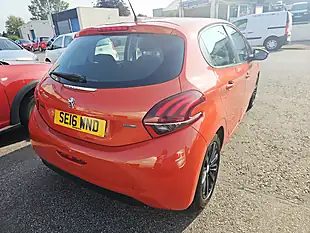 Used 2016 Peugeot 208 Xs Orange - Interior and Exterior details 5