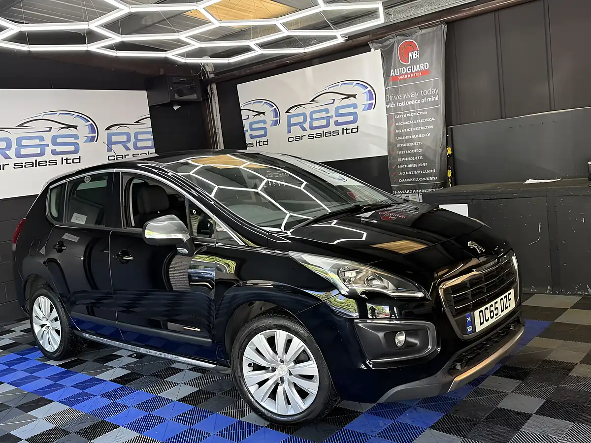 Used 2016 Peugeot 3008 Active Black - Front View