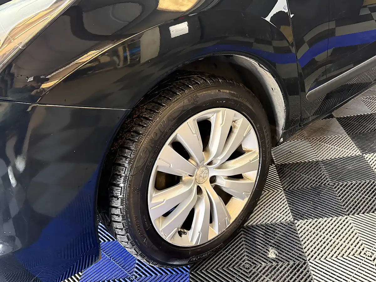 Used 2016 Peugeot 3008 Active Black - Interior and Exterior details 13