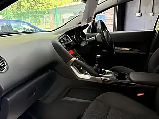 Used 2016 Peugeot 3008 Active Black - Interior and Exterior details 14